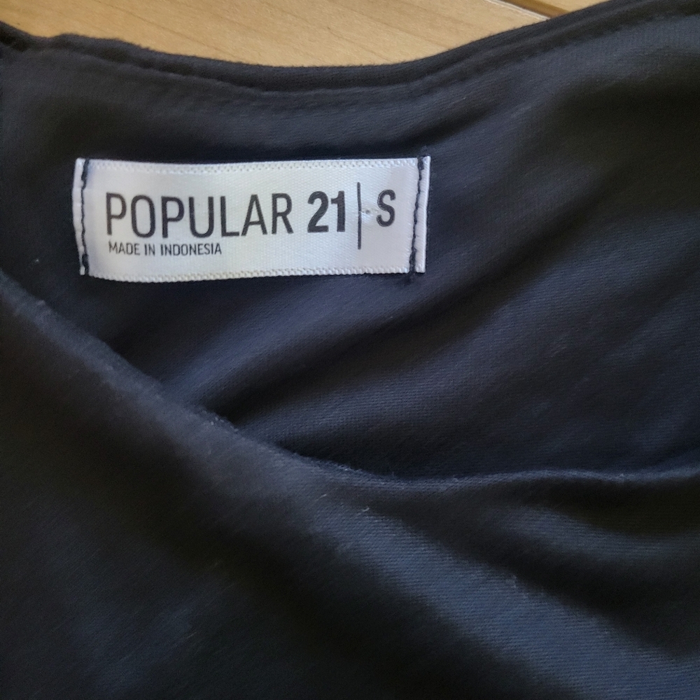 Popular 21 Black High Neck Sleeveless Tank Top Size S Minimalist Sheer Strap Y2K - Picture 3 of 4